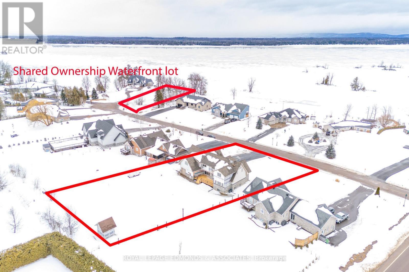 












14 FAIRWAY DRIVE N

,
Petawawa,




Ontario
K8A8N2

