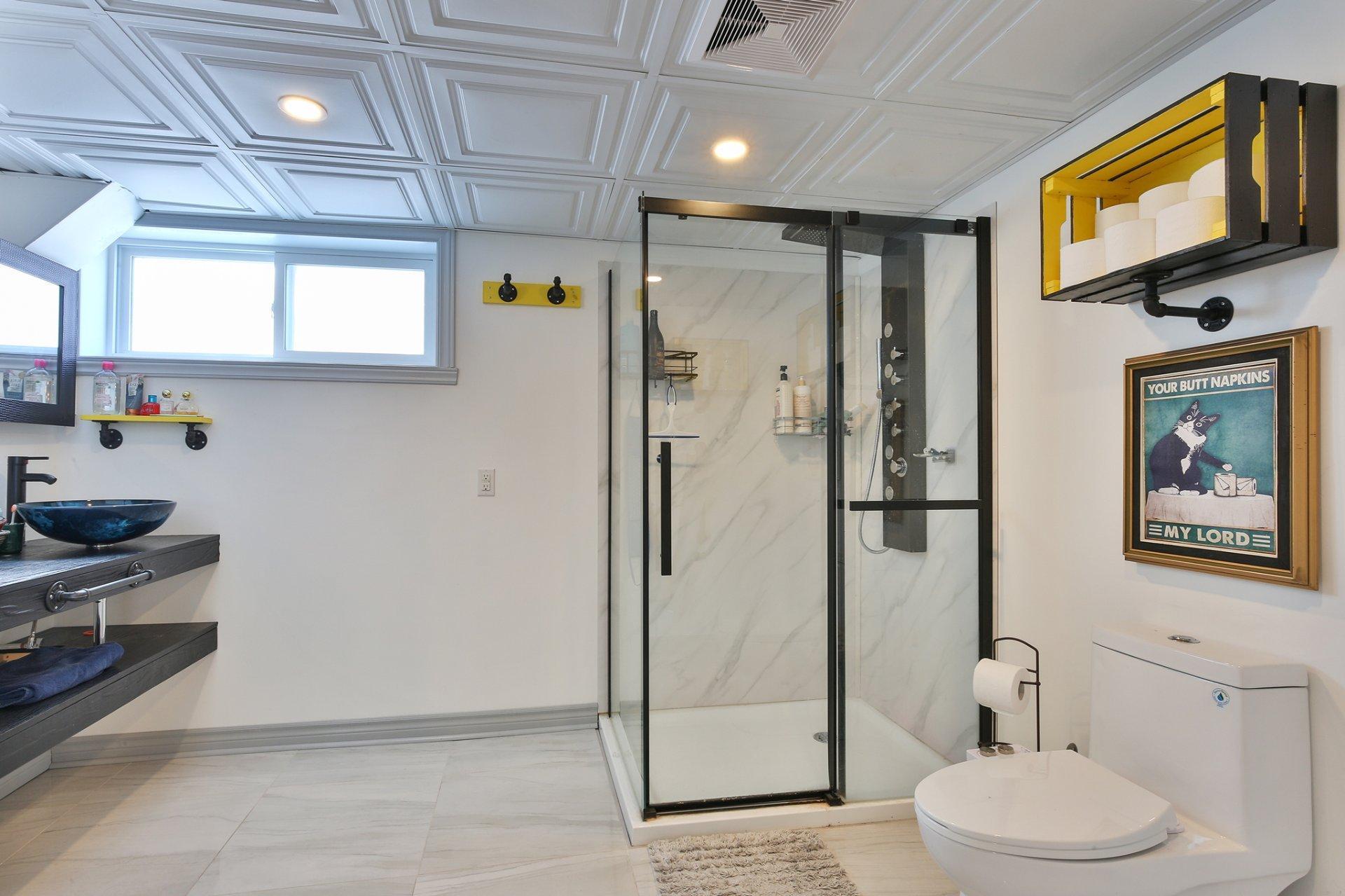 









4451


Rue René-Dumas

,
Carignan,




QC
J3L4A7

