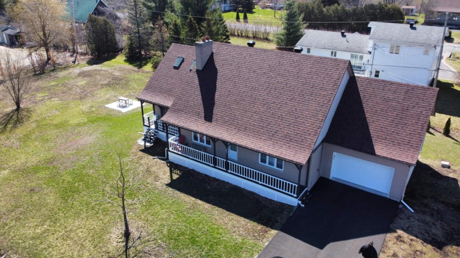 









4451


Rue René-Dumas

,
Carignan,




QC
J3L4A7


