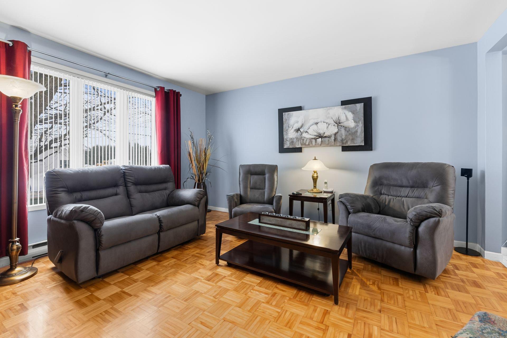 









1012


Rue Principale

,
Saint-Agapit,




QC
G0S1Z0

