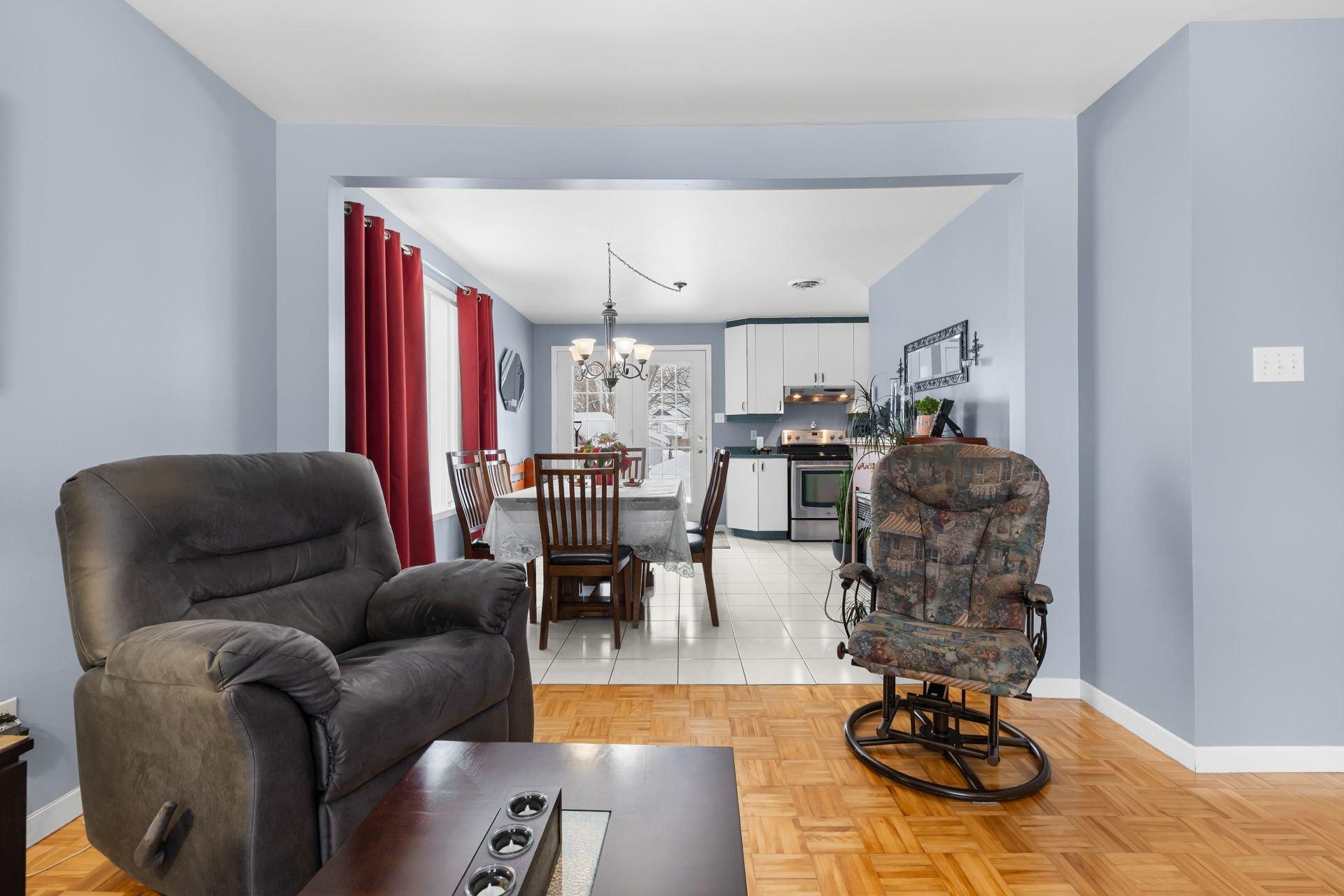 









1012


Rue Principale

,
Saint-Agapit,




QC
G0S1Z0

