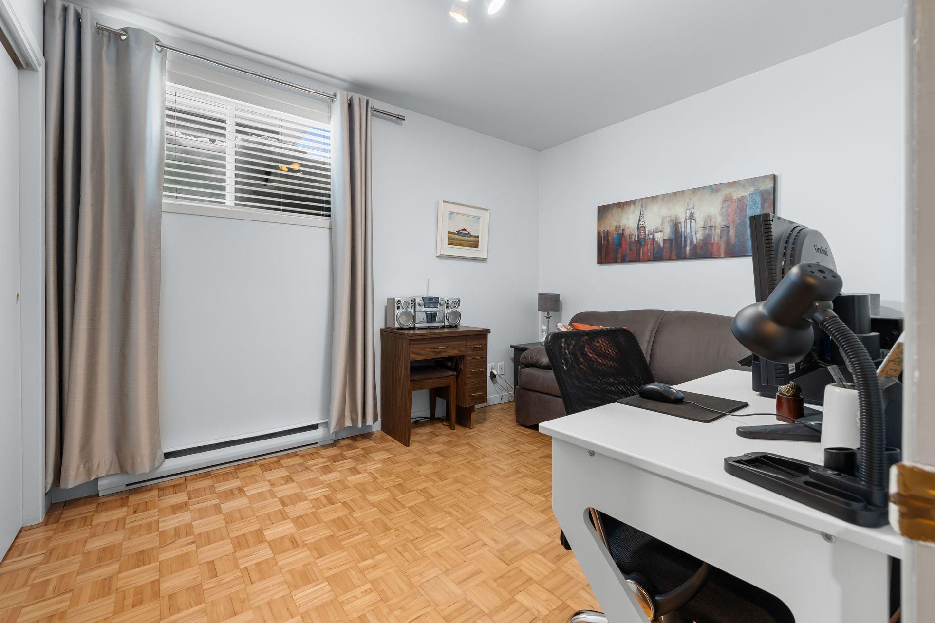 









1012


Rue Principale

,
Saint-Agapit,




QC
G0S1Z0

