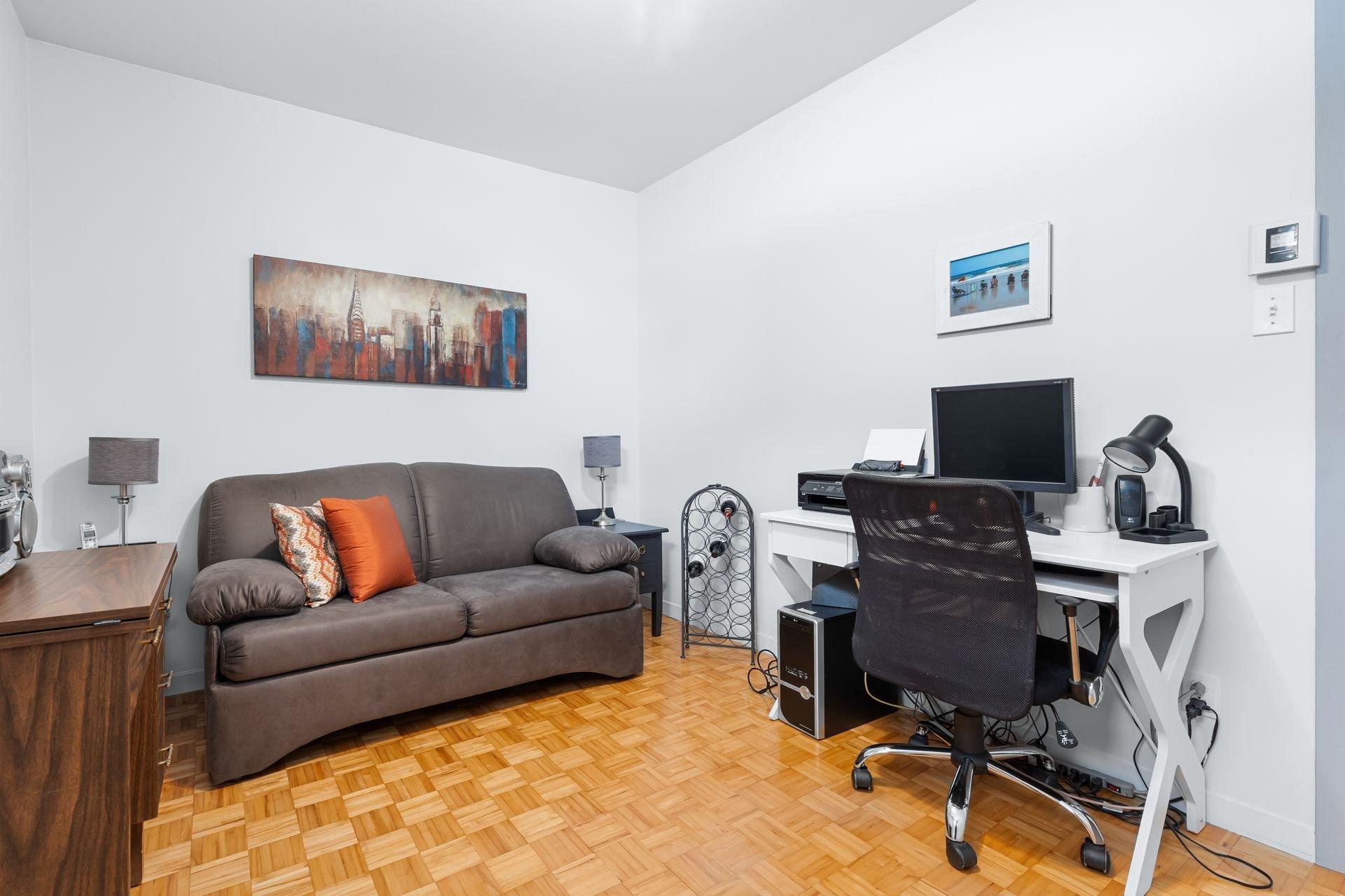 









1012


Rue Principale

,
Saint-Agapit,




QC
G0S1Z0

