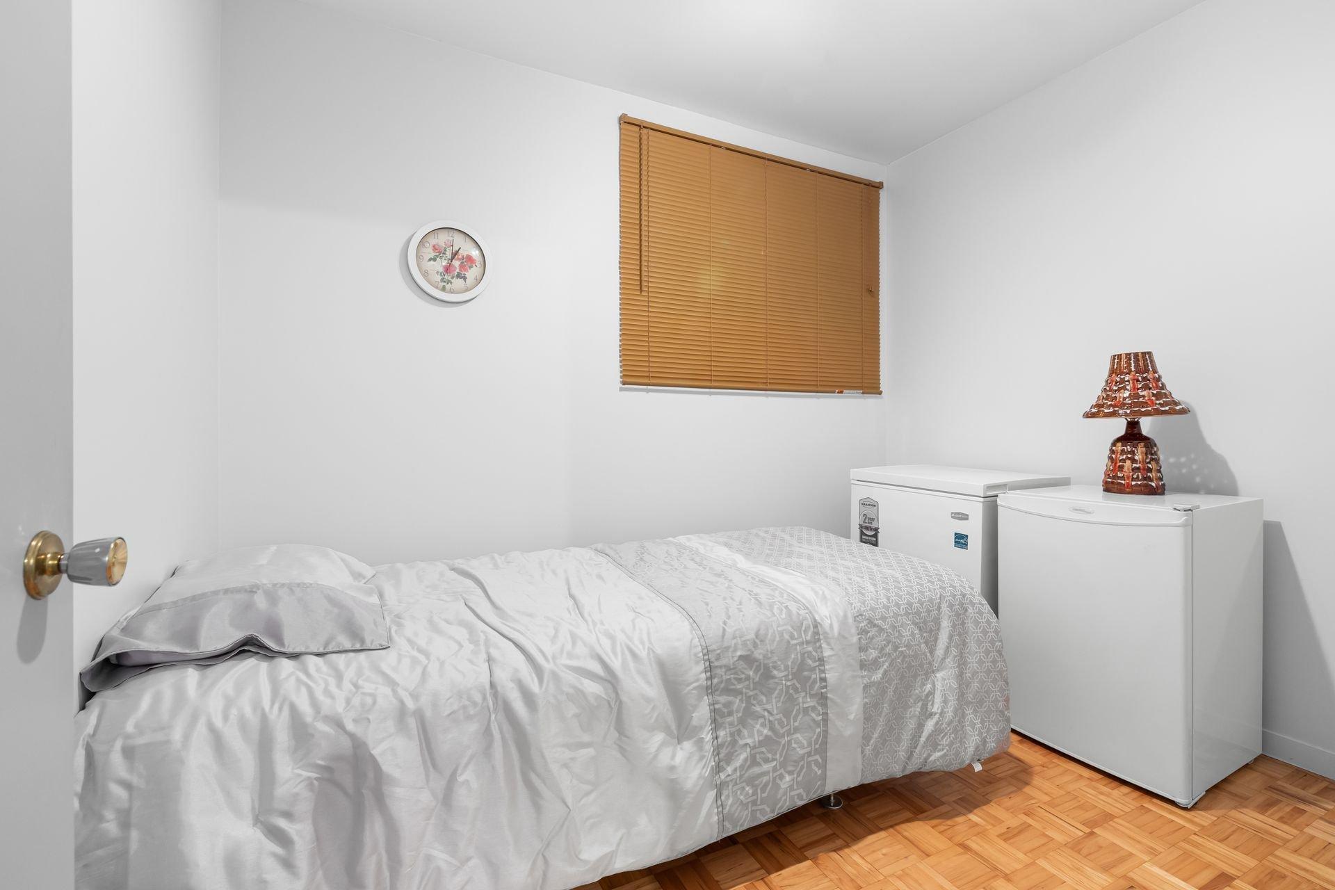 









1012


Rue Principale

,
Saint-Agapit,




QC
G0S1Z0

