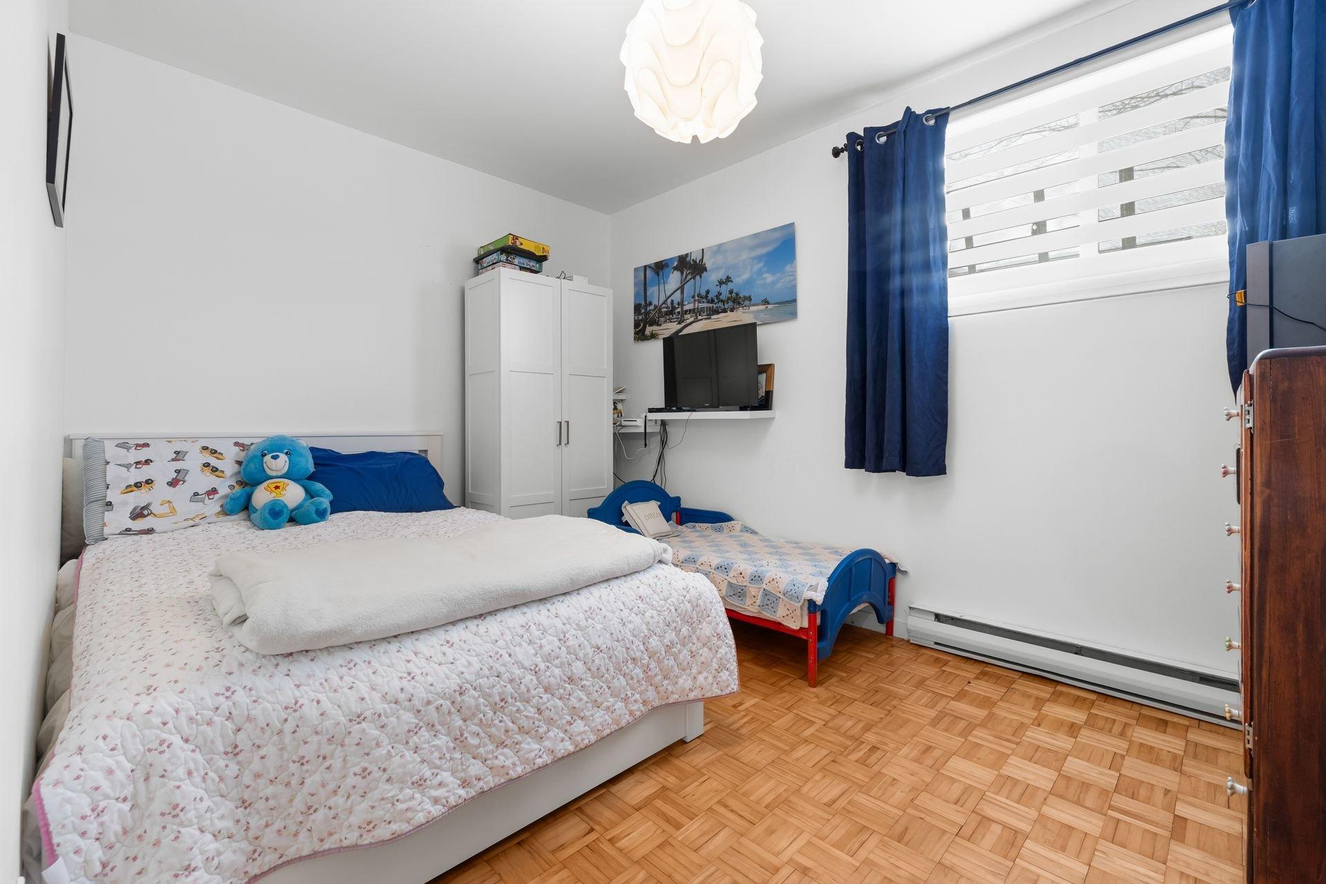 









1012


Rue Principale

,
Saint-Agapit,




QC
G0S1Z0

