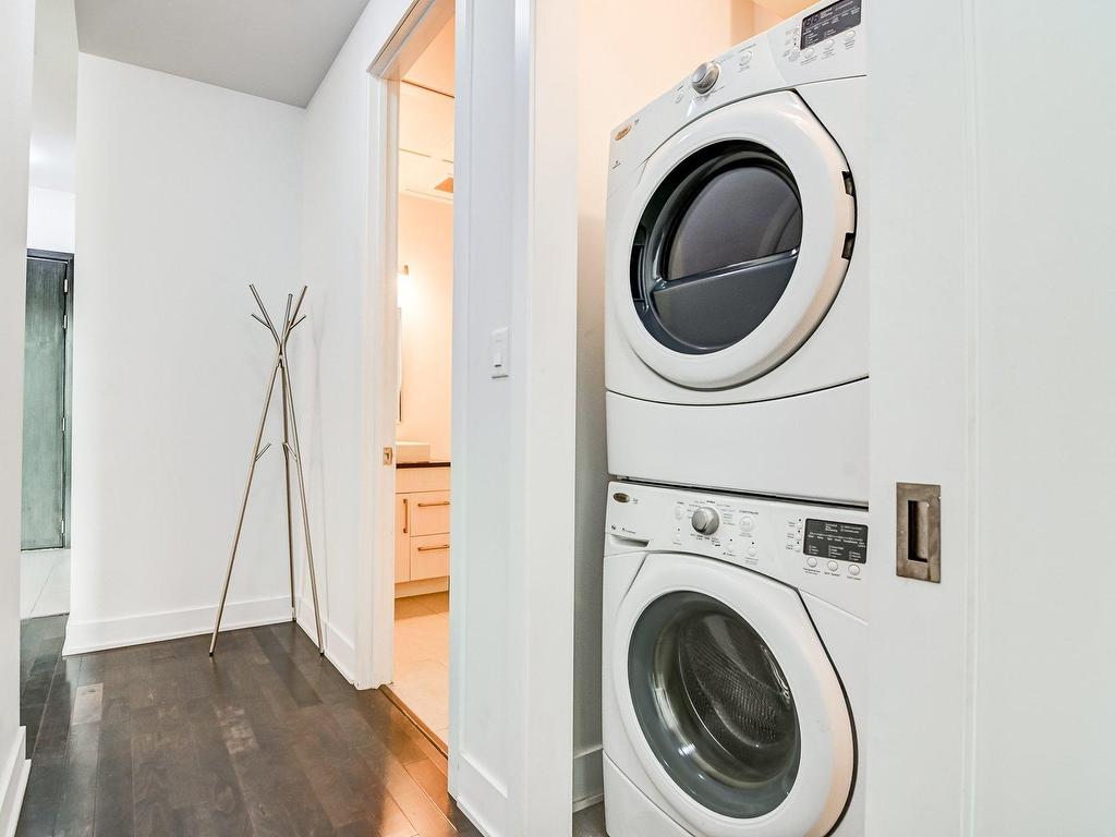 









1225


Boul. Robert-Bourassa

, 704,
Montréal (Ville-Marie),




QC
H3B9A9

