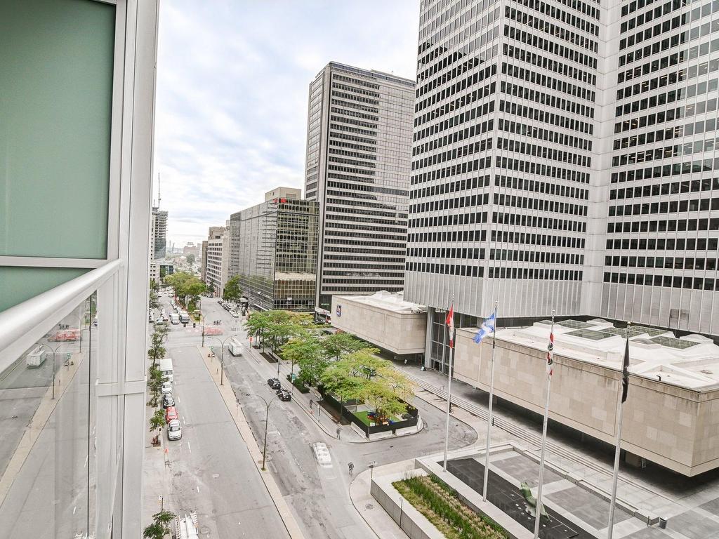 









1225


Boul. Robert-Bourassa

, 704,
Montréal (Ville-Marie),




QC
H3B9A9

