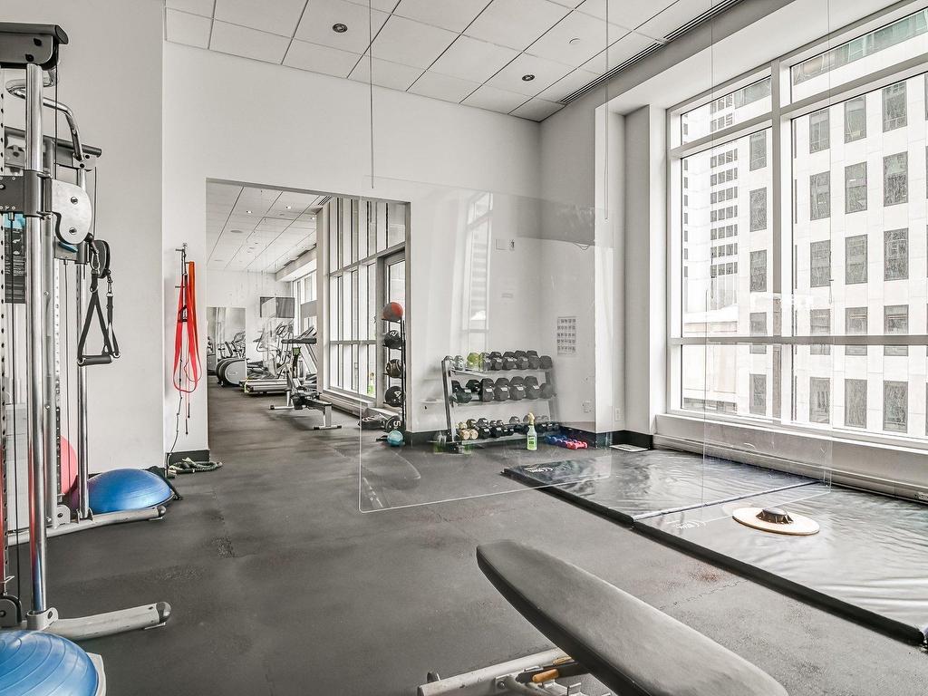 









1225


Boul. Robert-Bourassa

, 704,
Montréal (Ville-Marie),




QC
H3B9A9

