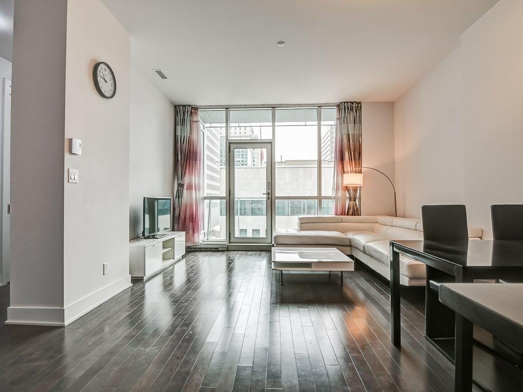 









1225


Boul. Robert-Bourassa

, 704,
Montréal (Ville-Marie),




QC
H3B9A9

