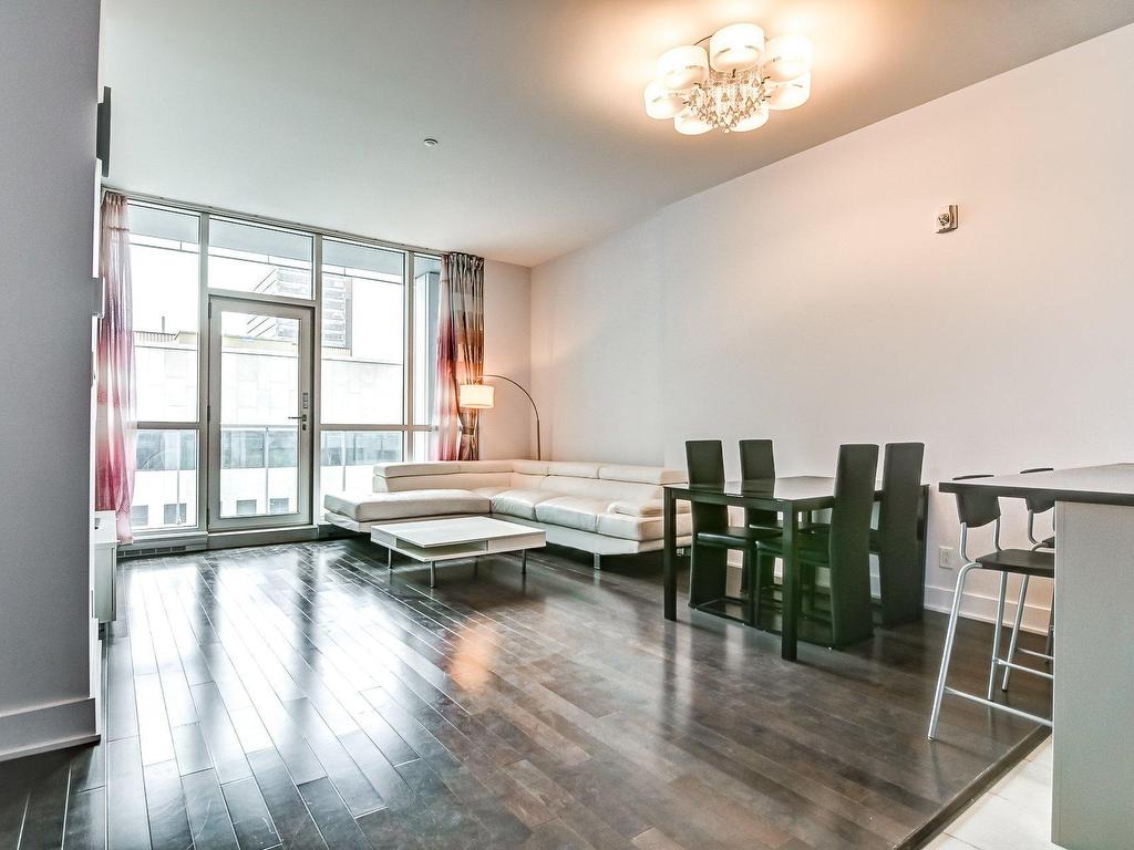 









1225


Boul. Robert-Bourassa

, 704,
Montréal (Ville-Marie),




QC
H3B9A9

