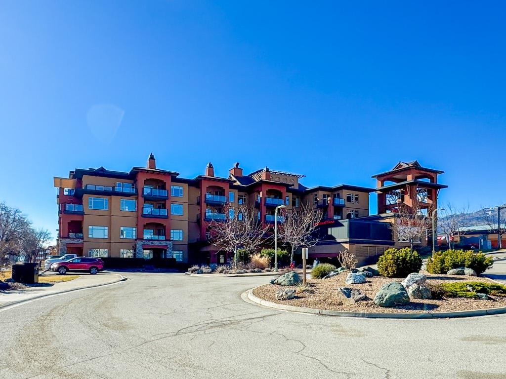 









15


Park

Place, 408,
Osoyoos,




BC
V0H 1V0

