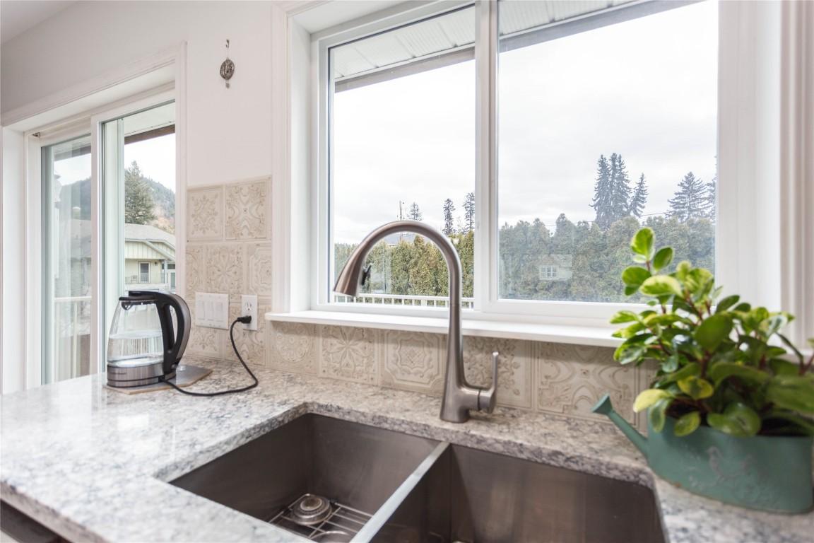 









2250


Linea

Crescent,
Lumby,




BC
V0E 2G0

