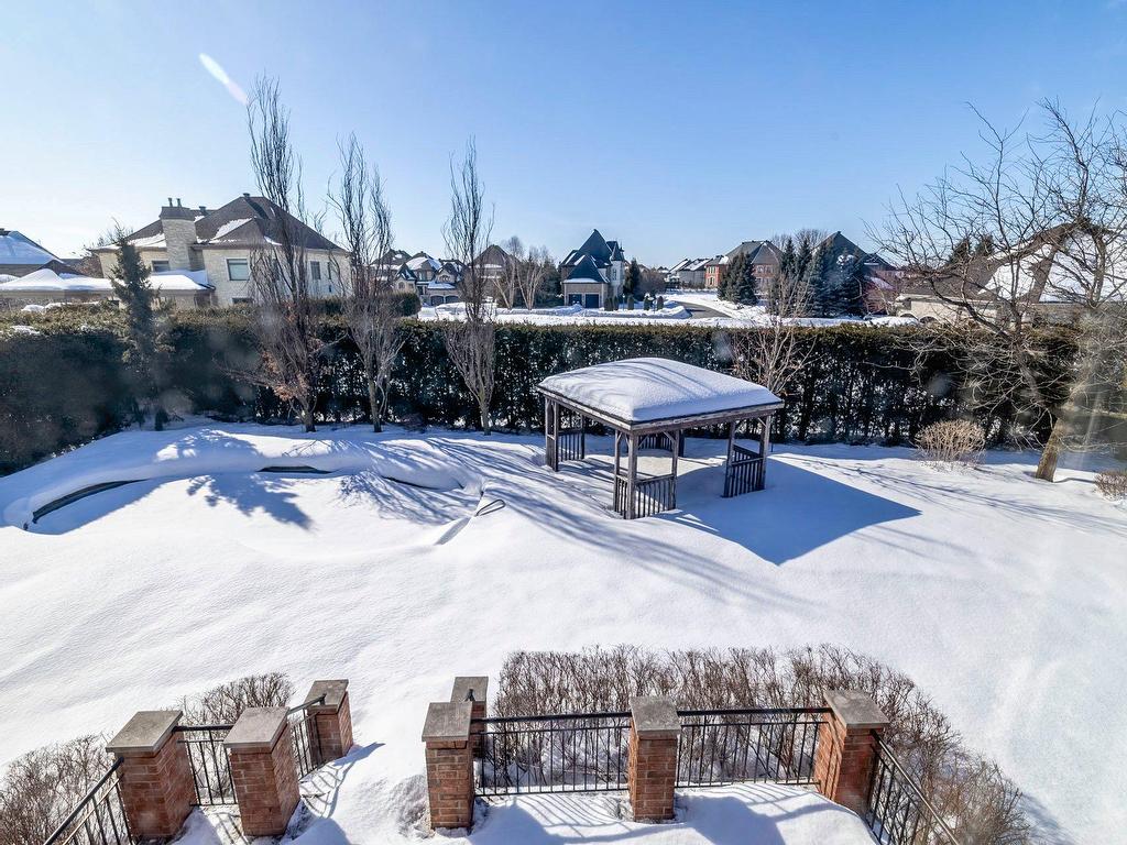 









3695


Rue de Loreto

,
Brossard,




QC
J4Y3G6

