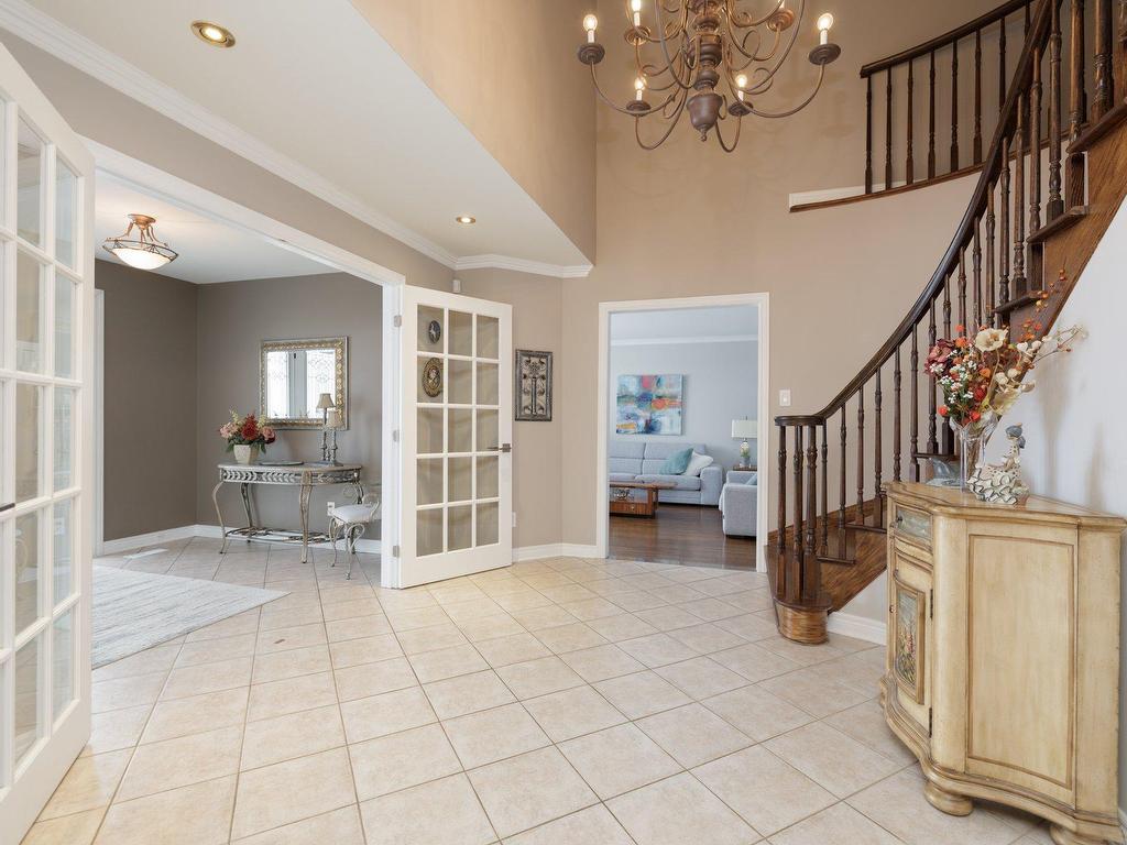 









182


Rue Houde

,
Kirkland,




QC
H9J4B1

