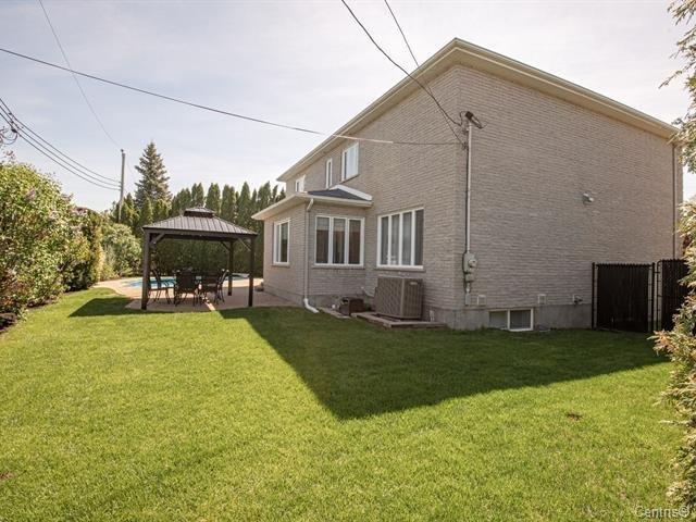 









182


Rue Houde

,
Kirkland,




QC
H9J4B1


