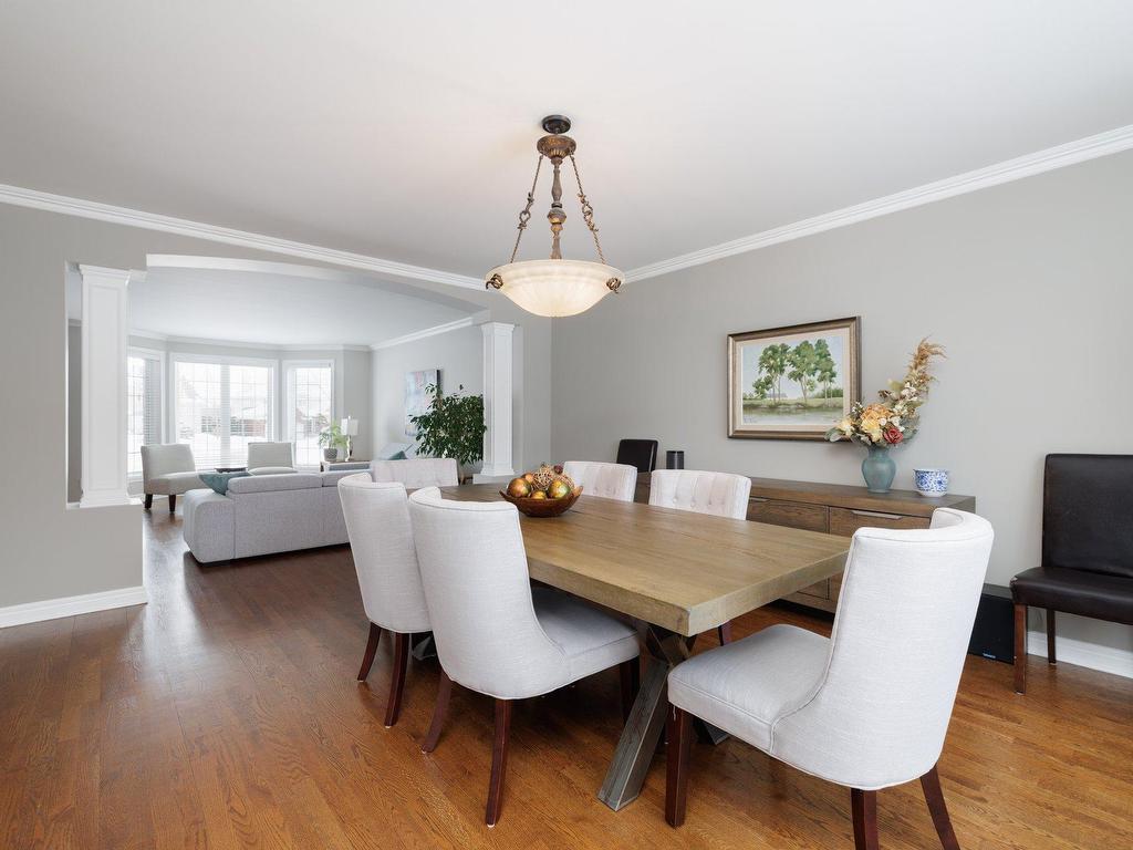 









182


Rue Houde

,
Kirkland,




QC
H9J4B1

