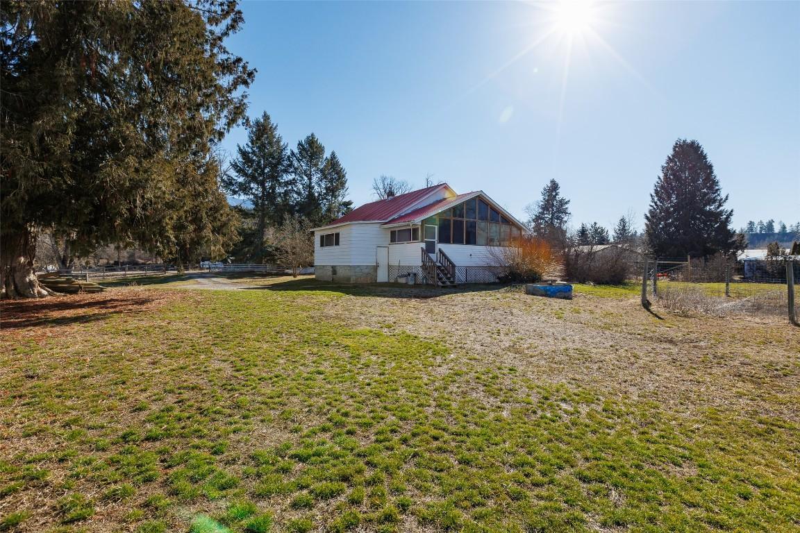 









1117


15th

Avenue,
Creston,




BC
V0B 1G1

