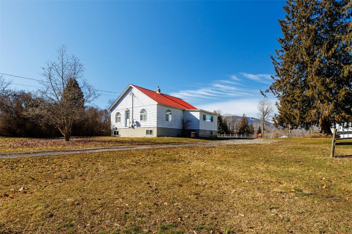 









1117


15th

Avenue,
Creston,




BC
V0B 1G1

