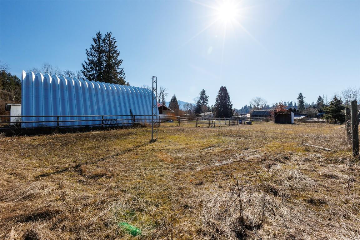 









1117


15th

Avenue,
Creston,




BC
V0B 1G1

