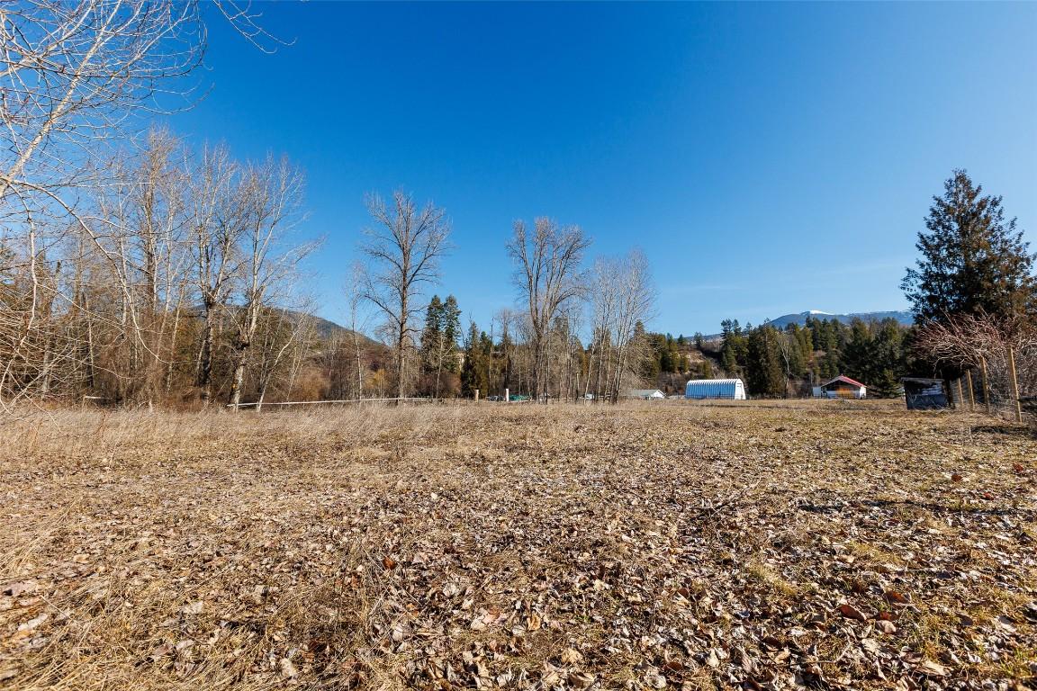 









1117


15th

Avenue,
Creston,




BC
V0B 1G1

