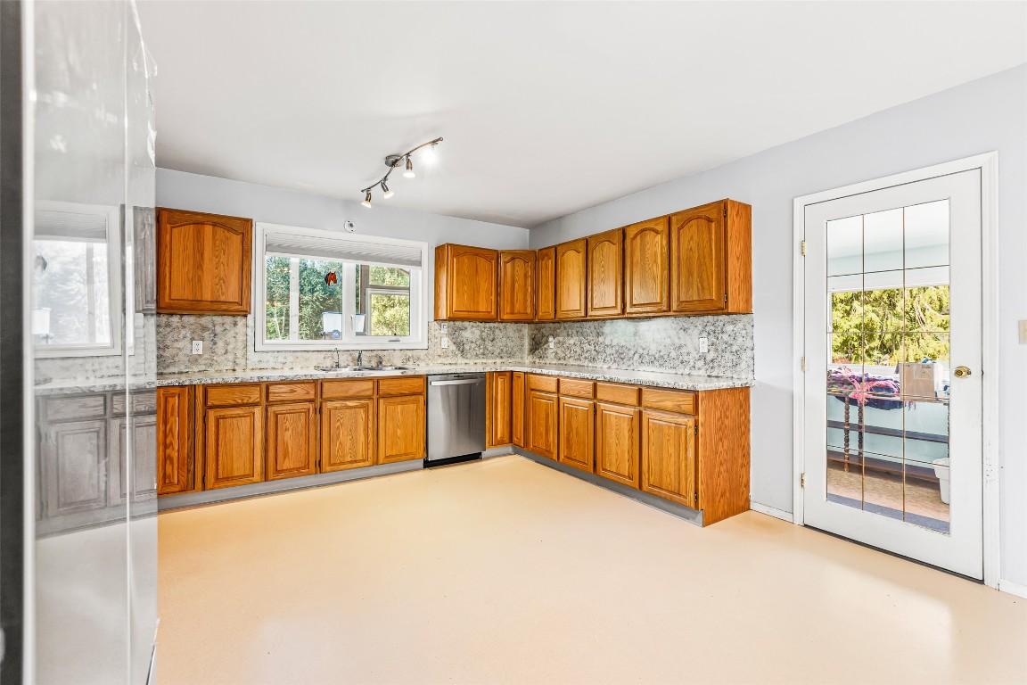 









1117


15th

Avenue,
Creston,




BC
V0B 1G1

