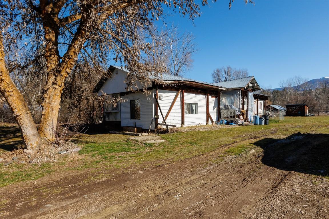 









1117


15th

Avenue,
Creston,




BC
V0B 1G1

