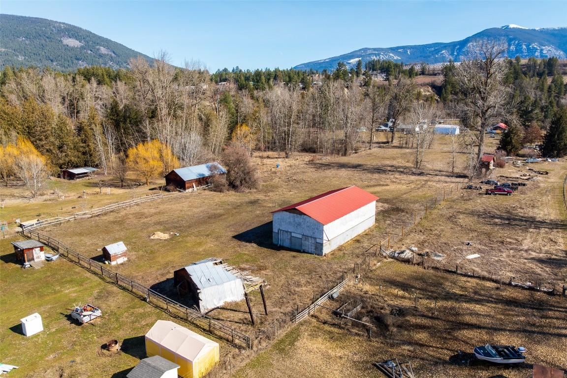 









1117


15th

Avenue,
Creston,




BC
V0B 1G1

