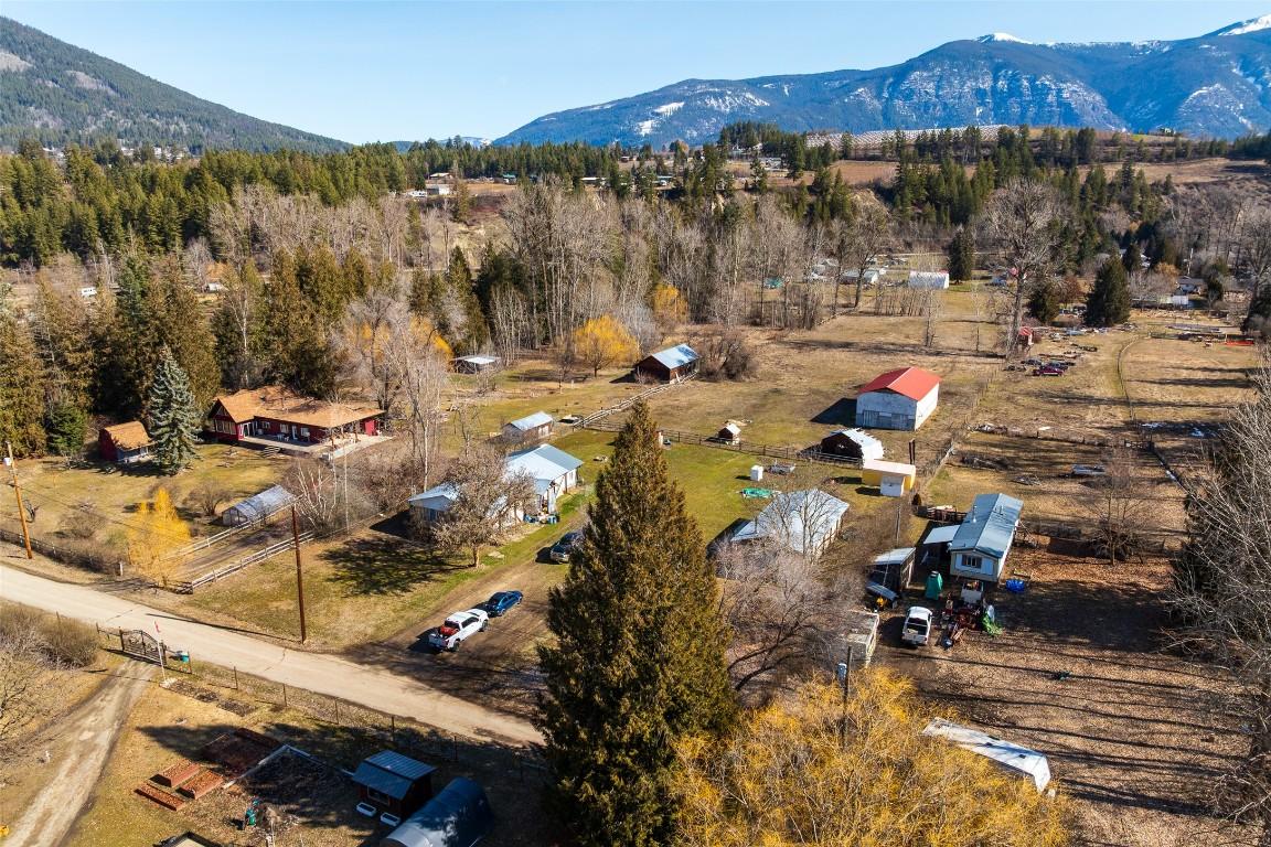 









1117


15th

Avenue,
Creston,




BC
V0B 1G1

