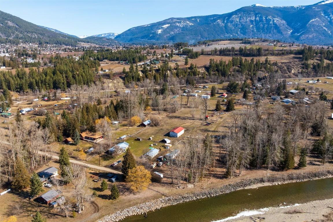 









1117


15th

Avenue,
Creston,




BC
V0B 1G1

