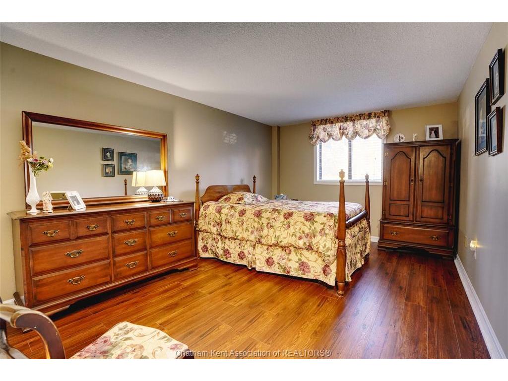 









925


Grand

Avenue, 104,
Chatham,




ON
N7L 4Z1


