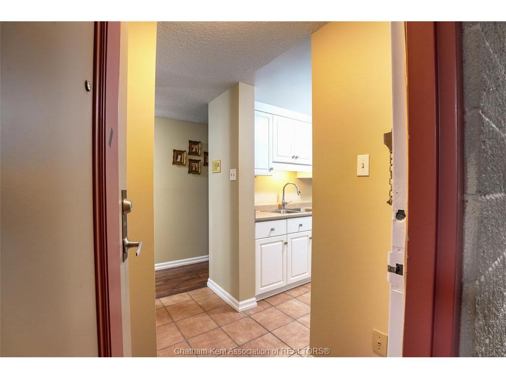 









925


Grand

Avenue, 104,
Chatham,




ON
N7L 4Z1

