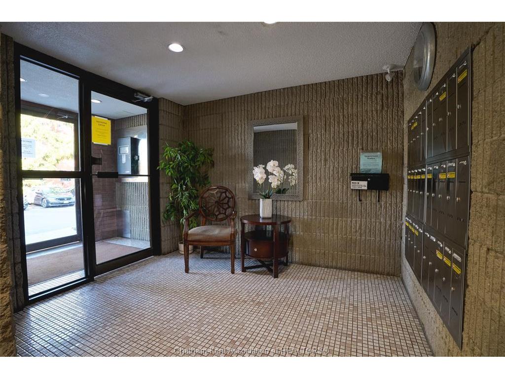 









925


Grand

Avenue, 104,
Chatham,




ON
N7L 4Z1

