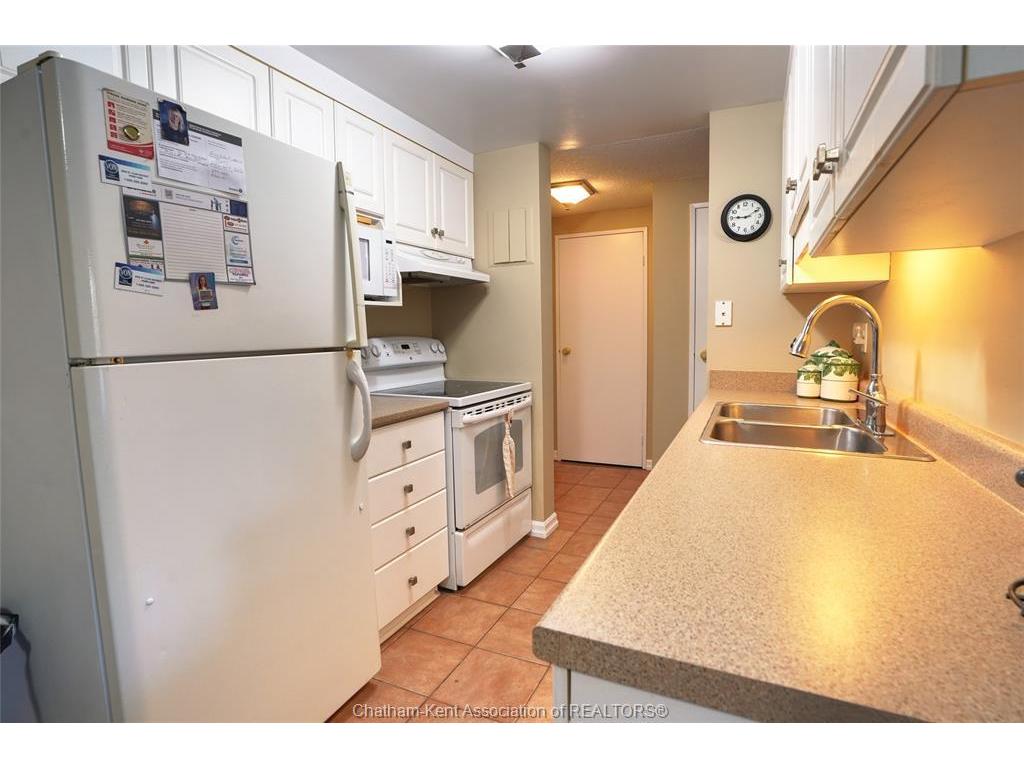 









925


Grand

Avenue, 104,
Chatham,




ON
N7L 4Z1

