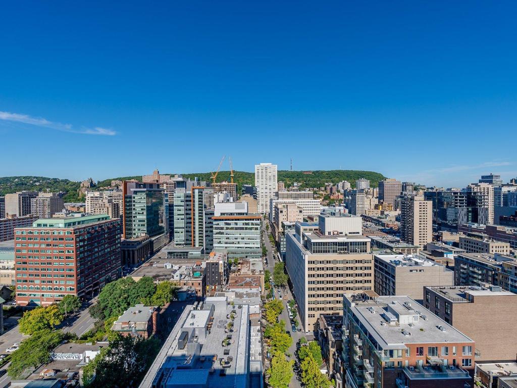 









1160


Rue MacKay

, 2005,
Montréal (Ville-Marie),




QC
H3G0G8

