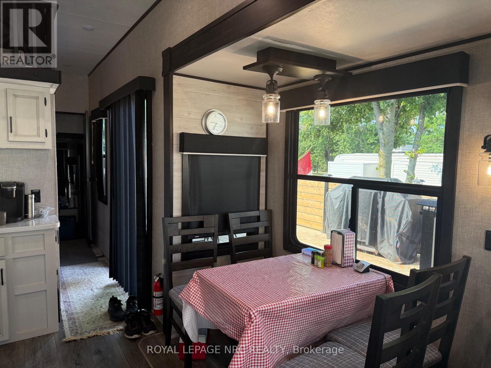 












4 DOGWOOD STREET

,
Otonabee-South Monaghan,




Ontario
K9J6Y3

