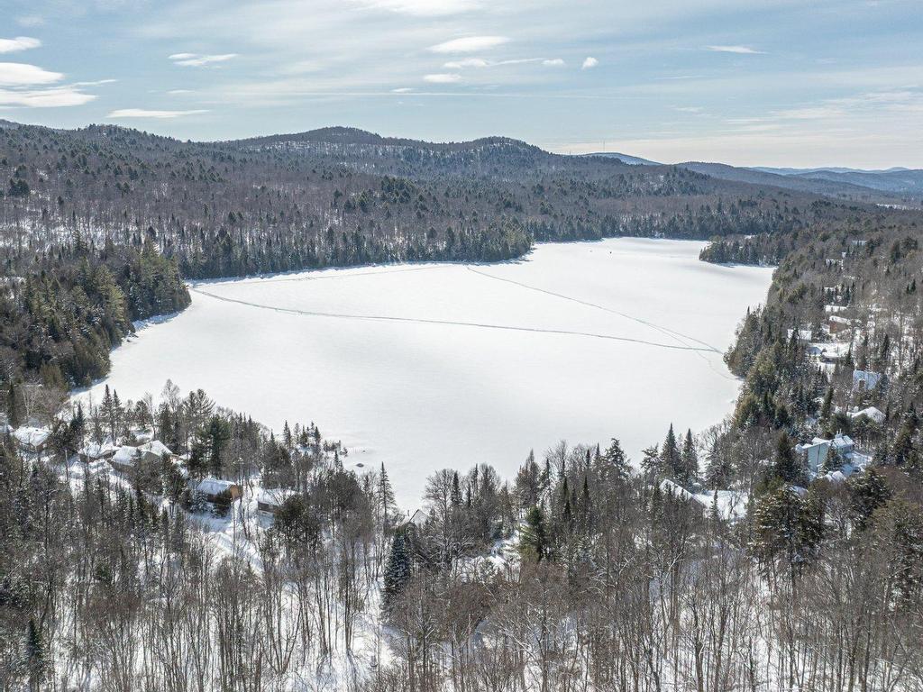 









431


Ch. du Lac-Earl E.

,
Montcalm,




QC
J0T2V0

