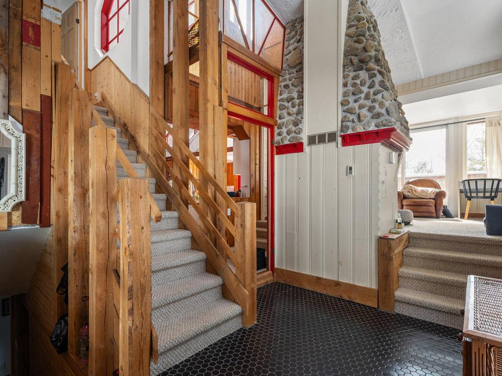 









431


Ch. du Lac-Earl E.

,
Montcalm,




QC
J0T2V0

