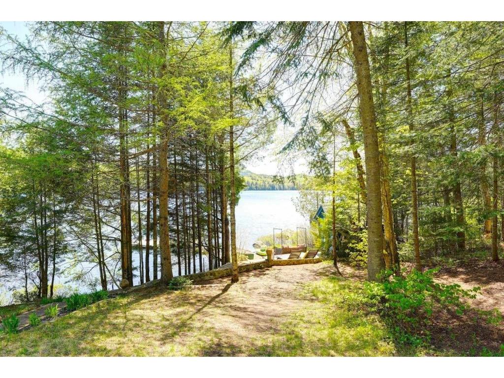 









431


Ch. du Lac-Earl E.

,
Montcalm,




QC
J0T2V0

