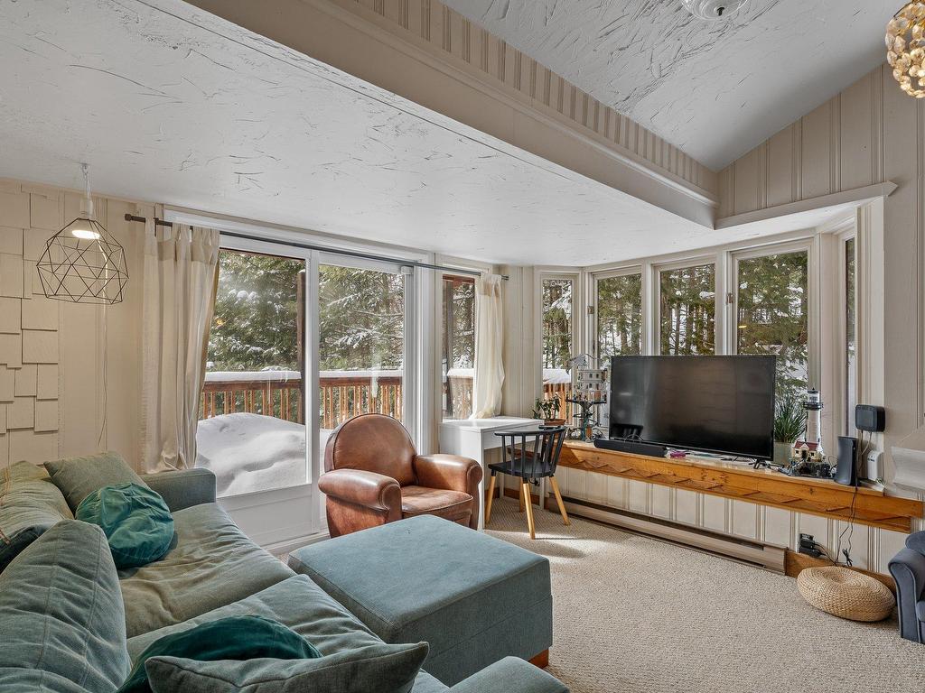 









431


Ch. du Lac-Earl E.

,
Montcalm,




QC
J0T2V0

