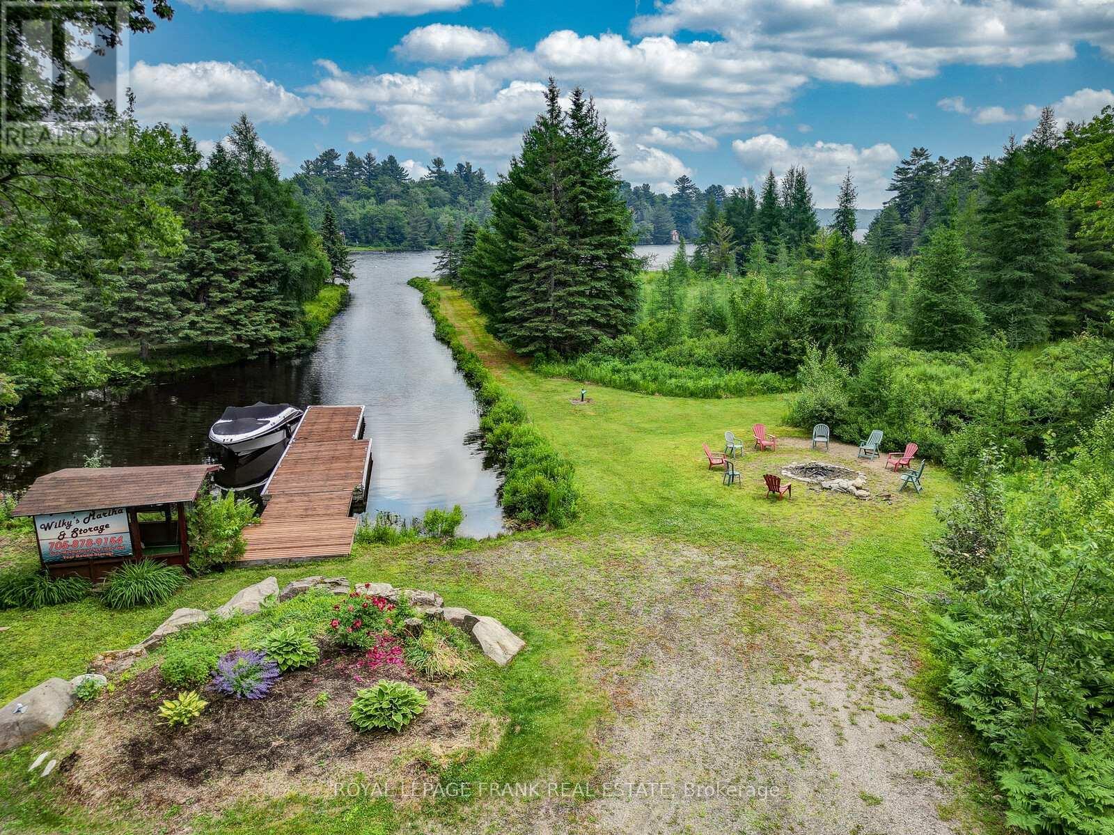 












1013 MERRICK DRIVE

,
Bracebridge (Oakley),




Ontario
P1L1X1


