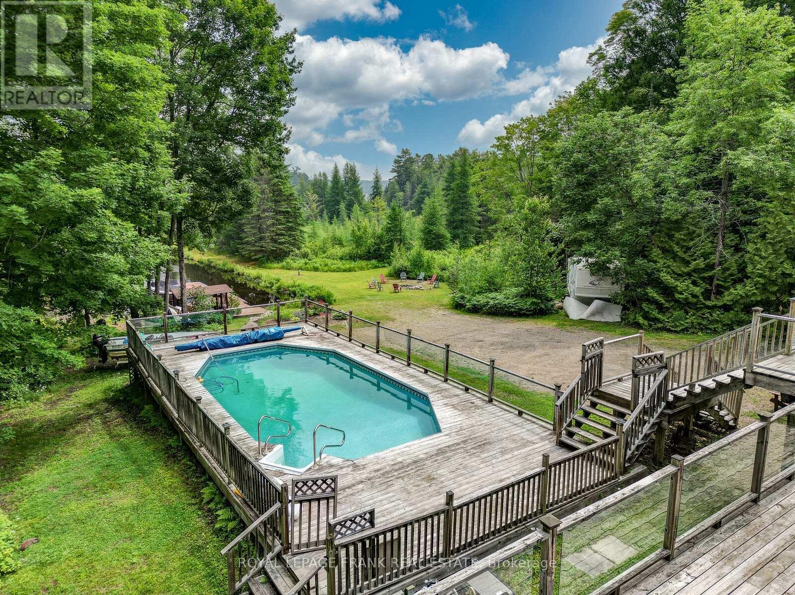 












1013 MERRICK DRIVE

,
Bracebridge (Oakley),




Ontario
P1L1X1

