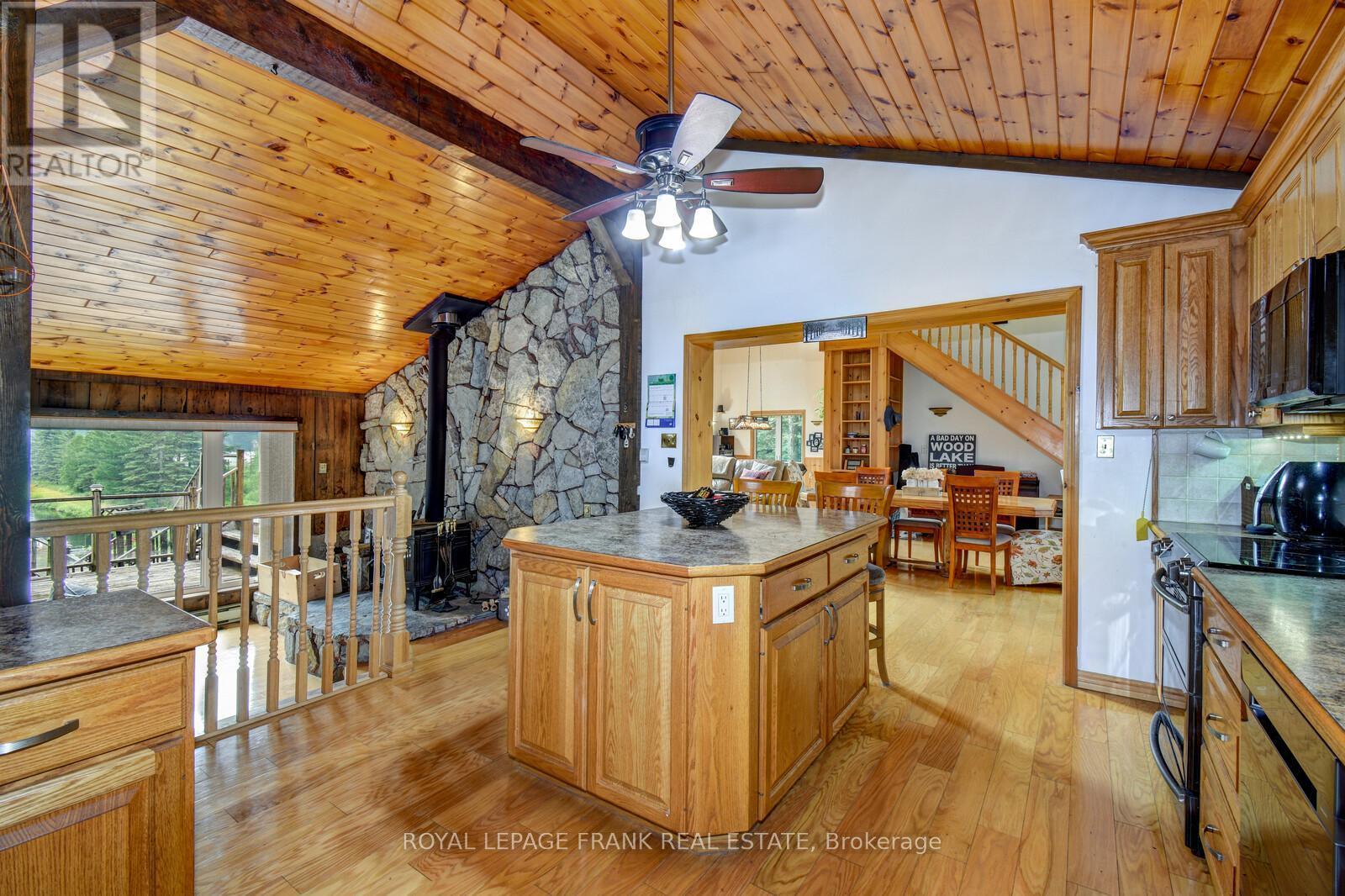 












1013 MERRICK DRIVE

,
Bracebridge (Oakley),




Ontario
P1L1X1

