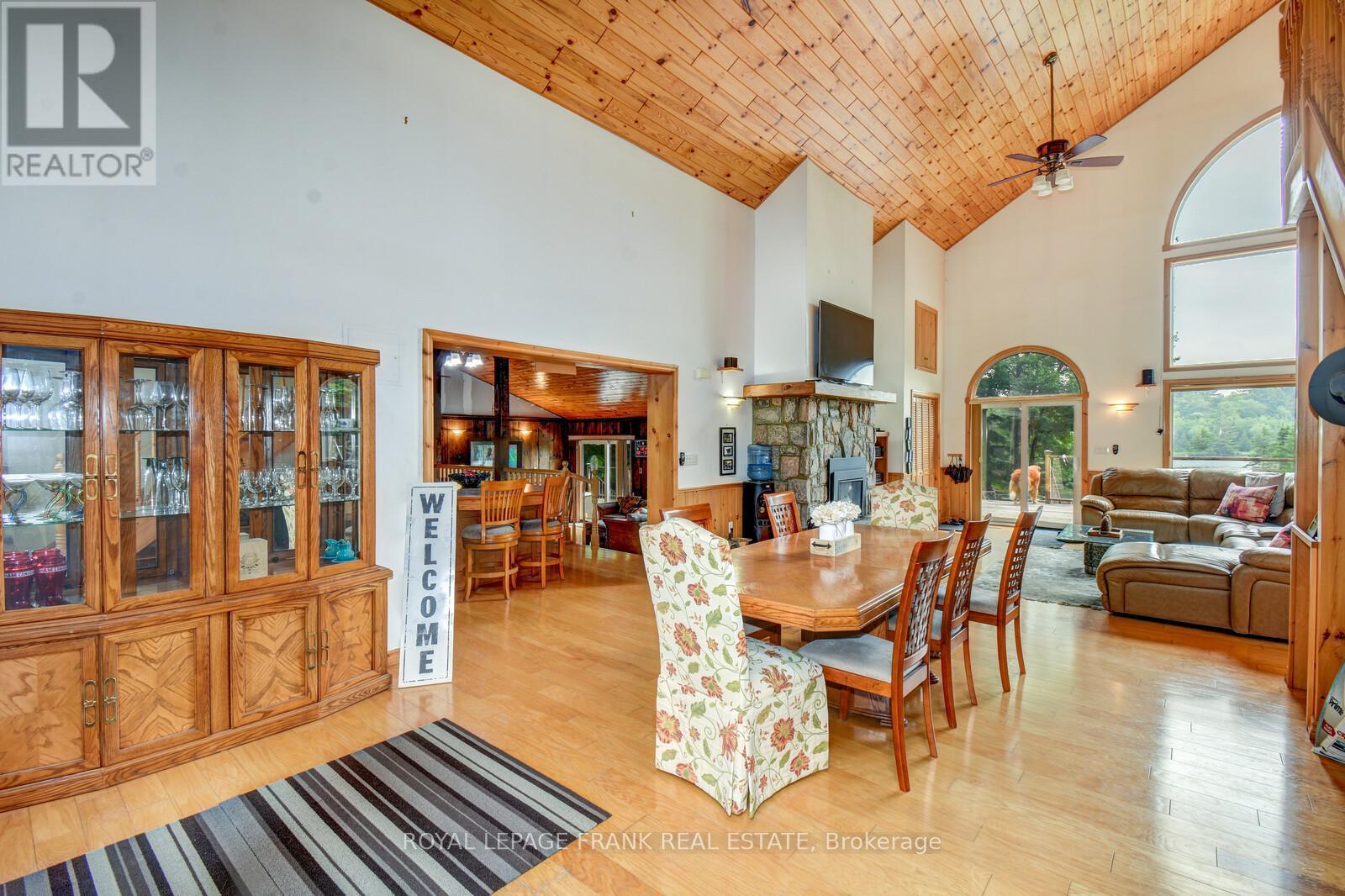 












1013 MERRICK DRIVE

,
Bracebridge (Oakley),




Ontario
P1L1X1


