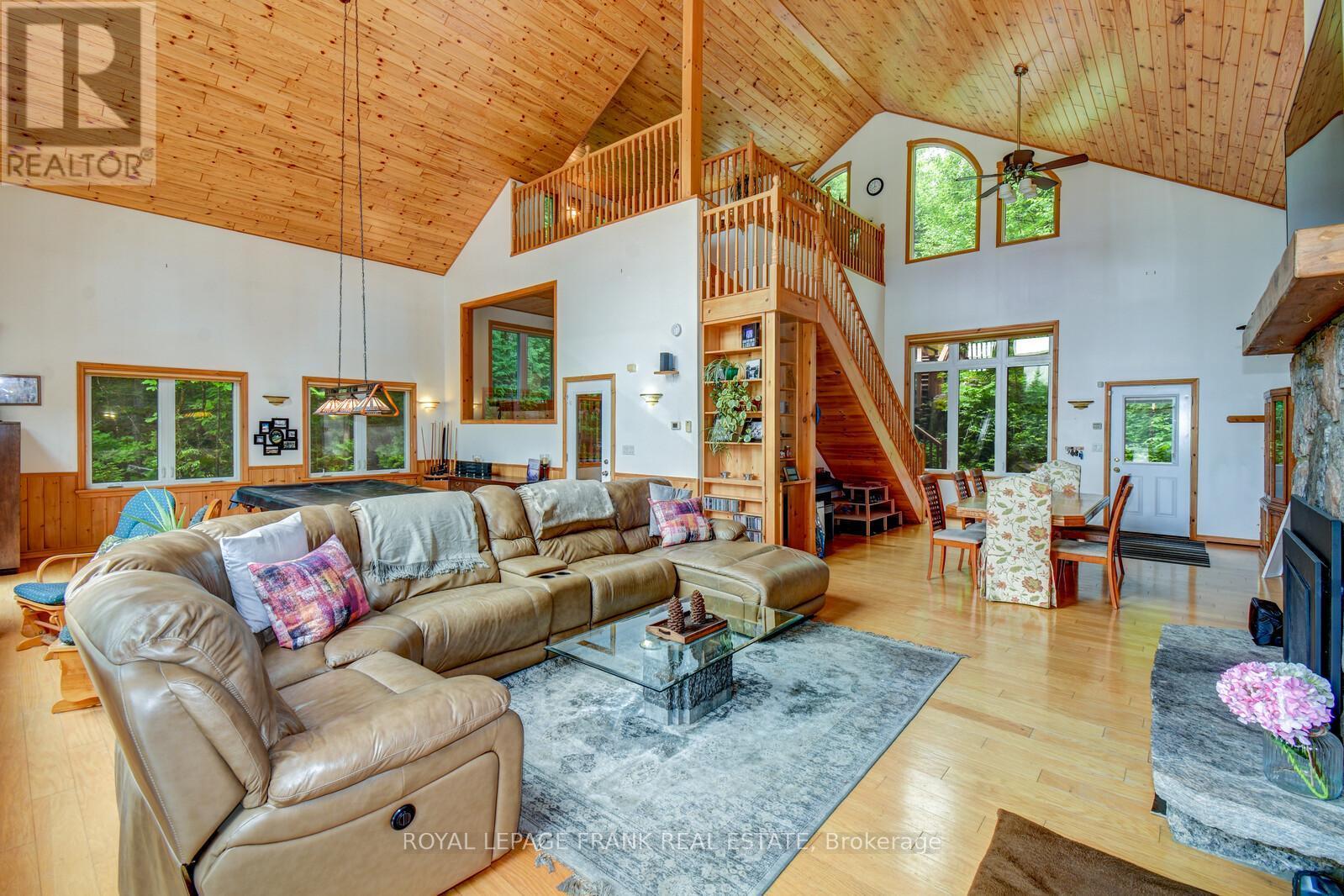 












1013 MERRICK DRIVE

,
Bracebridge (Oakley),




Ontario
P1L1X1

