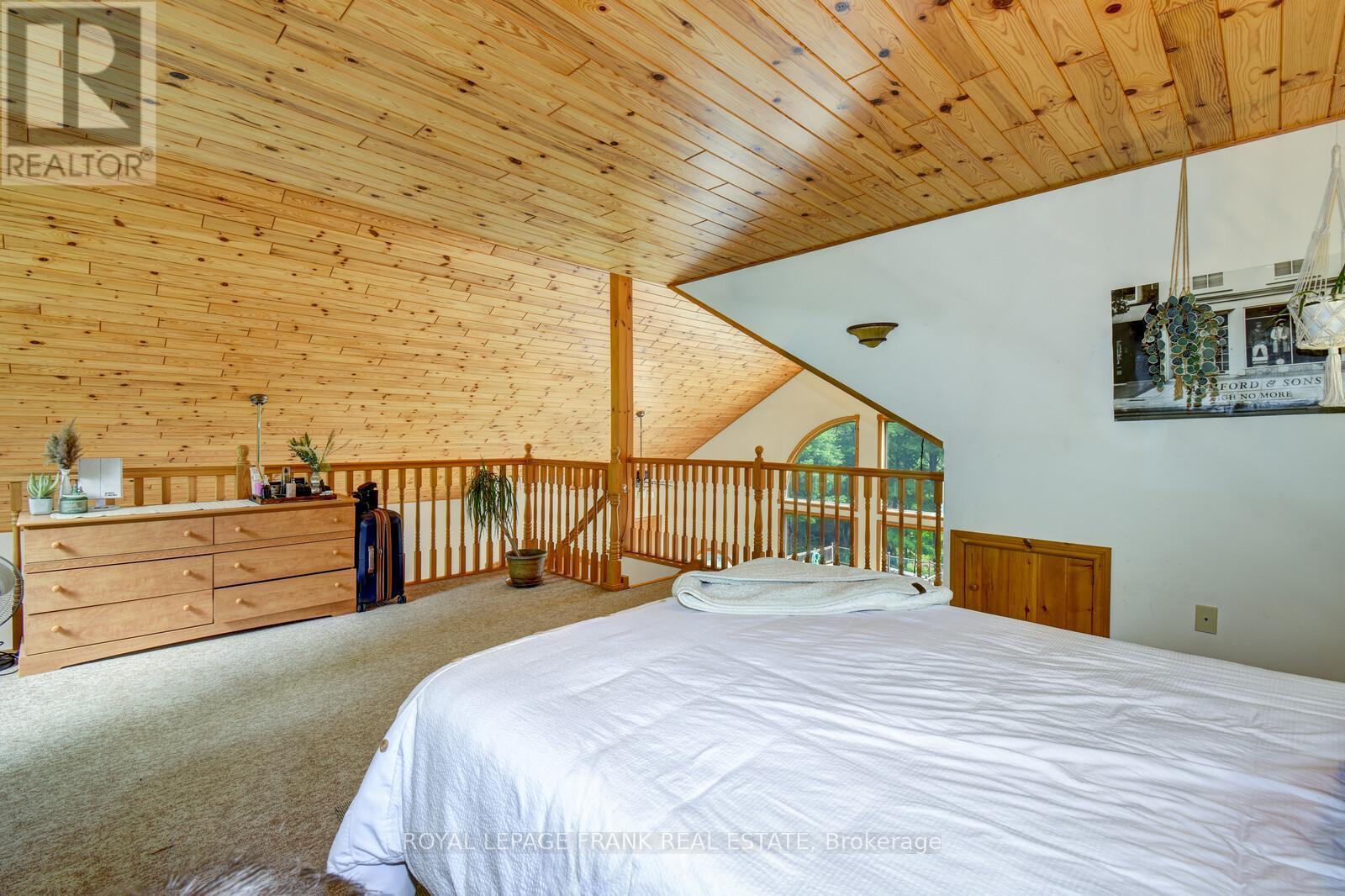 












1013 MERRICK DRIVE

,
Bracebridge (Oakley),




Ontario
P1L1X1

