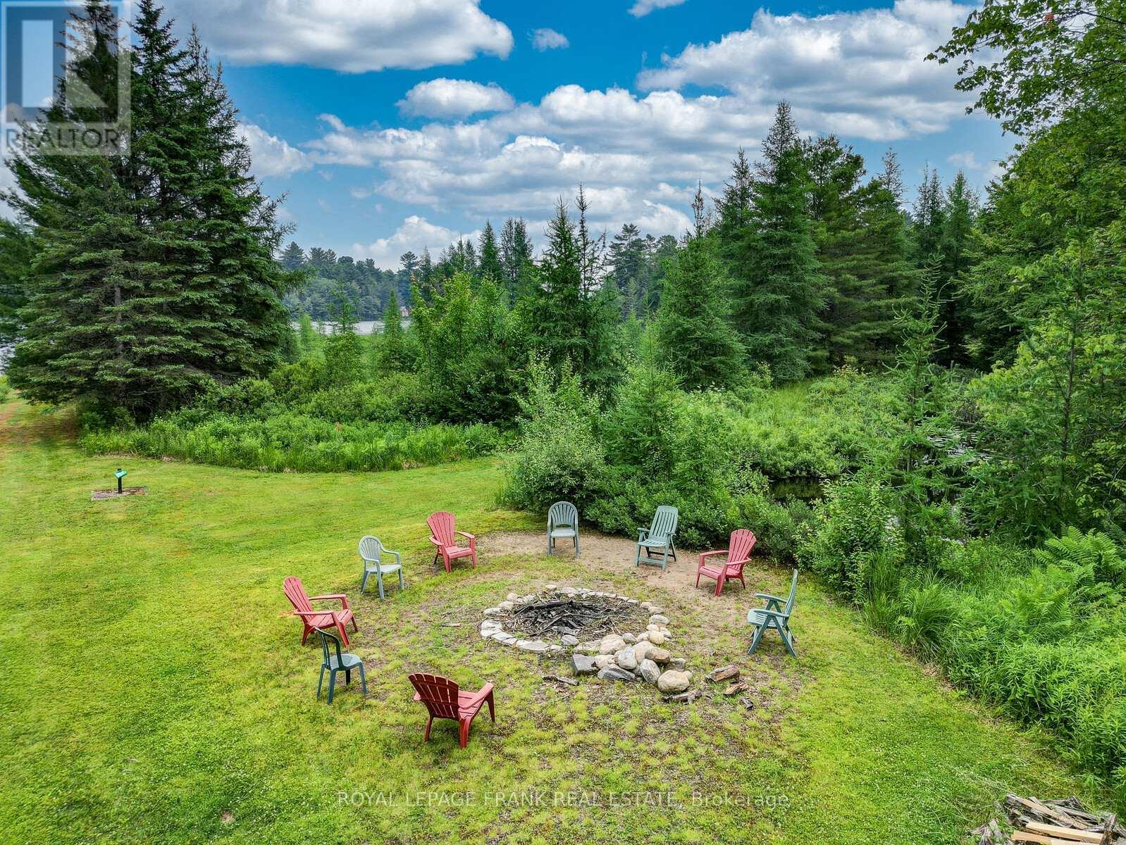












1013 MERRICK DRIVE

,
Bracebridge (Oakley),




Ontario
P1L1X1

