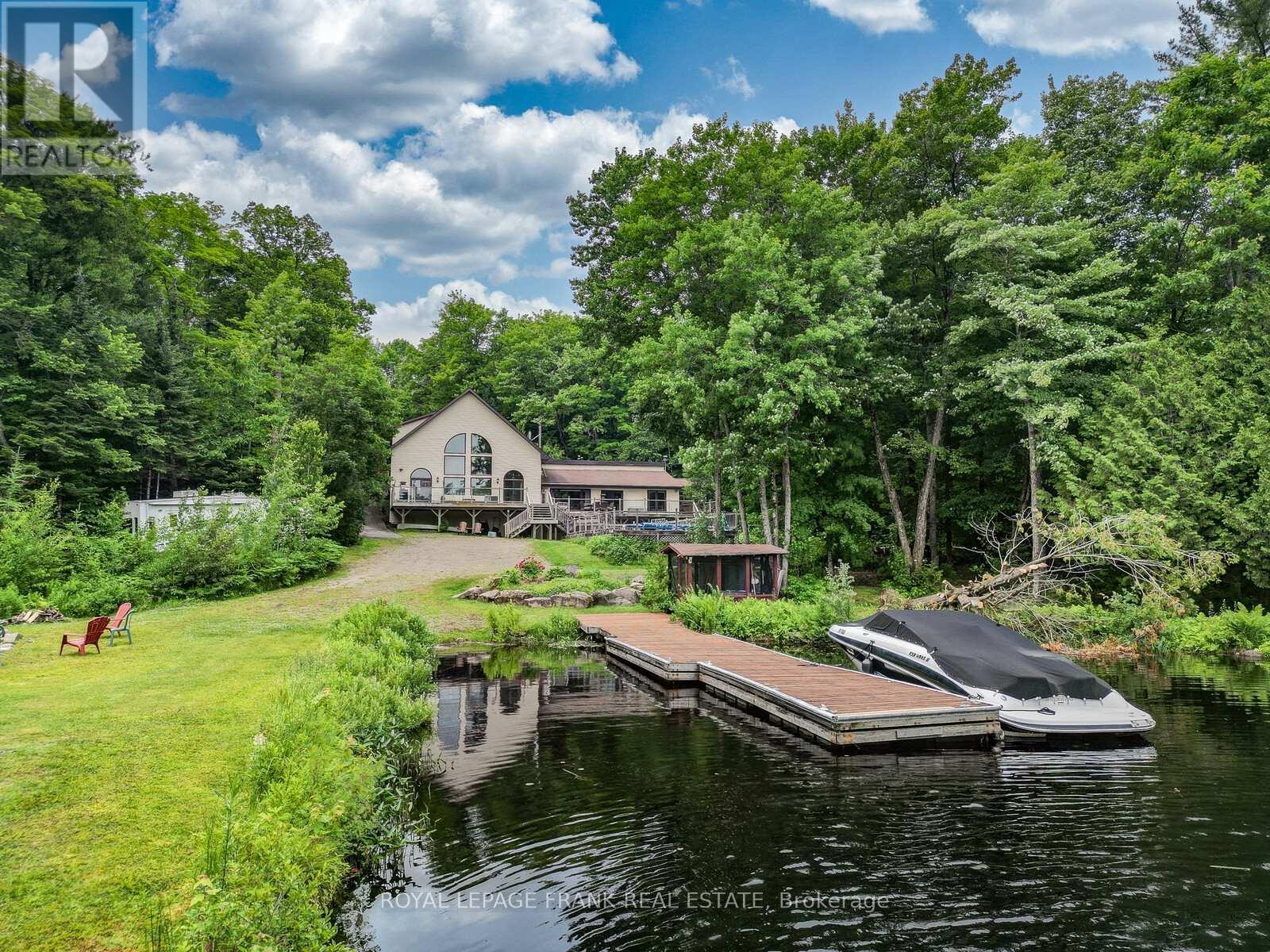 












1013 MERRICK DRIVE

,
Bracebridge (Oakley),




Ontario
P1L1X1

