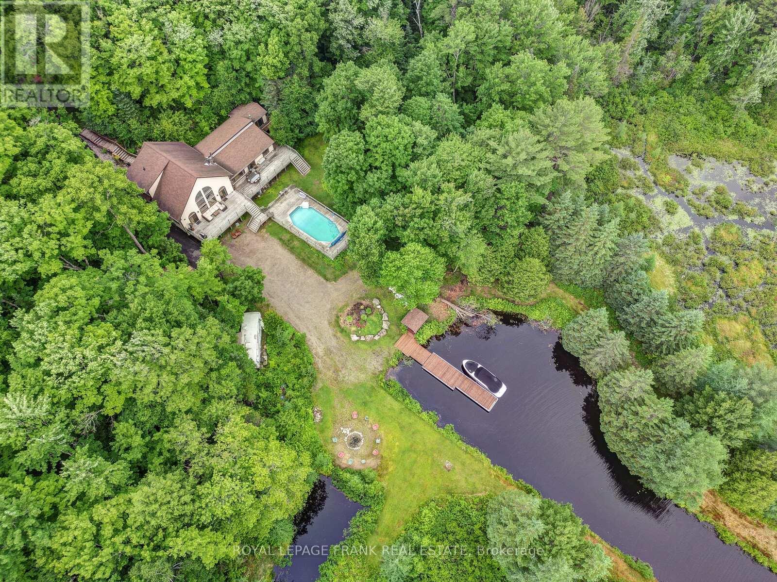 












1013 MERRICK DRIVE

,
Bracebridge (Oakley),




Ontario
P1L1X1

