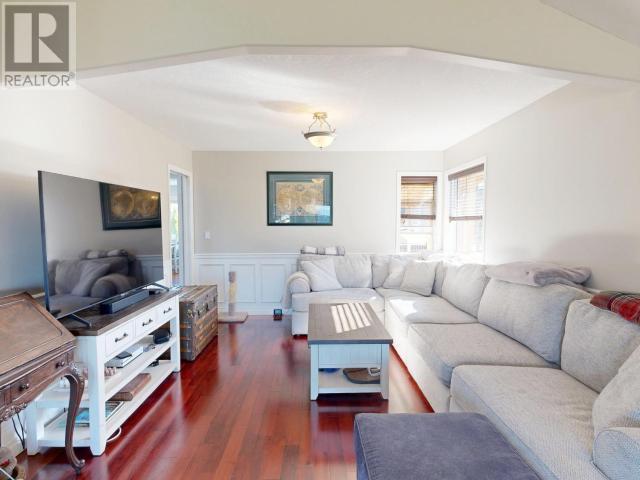 












3396 CARIBOO AVE

,
Powell River,




British Columbia
