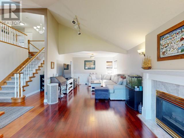 












3396 CARIBOO AVE

,
Powell River,




British Columbia
